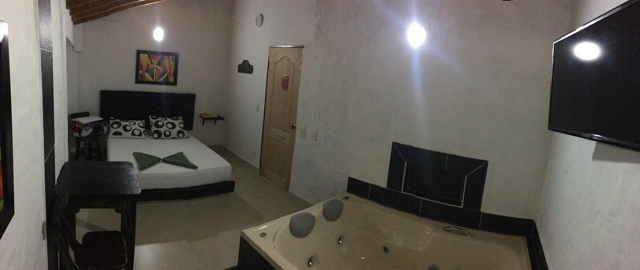 Hotel El Turista ريونيغرو المظهر الخارجي الصورة